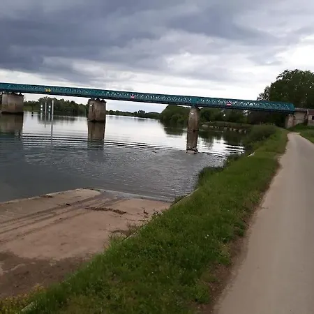Les Annexes Vila Verdun-sur-le-Doubs Exterior foto