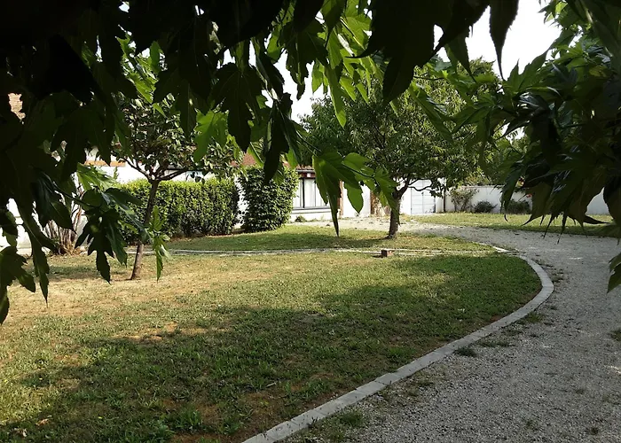 Les Annexes